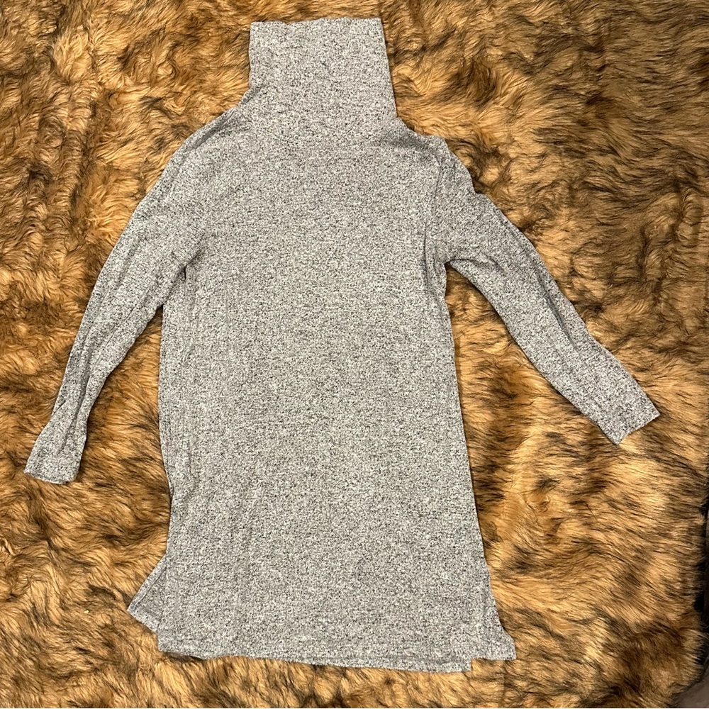 Old Navy Sweater